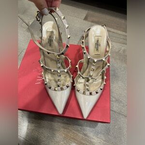 Valentino Garavani Rockstud Pointed Toe Pumps